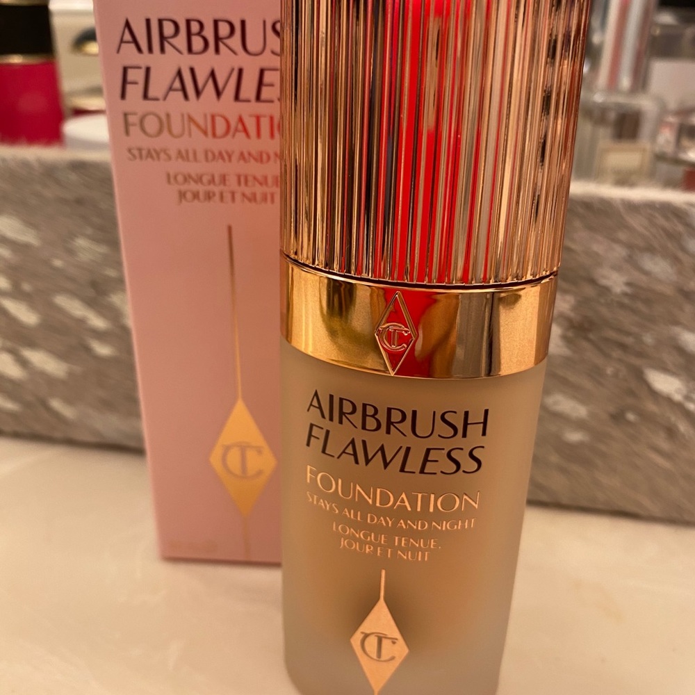 Charlotte Tilbury Airbrush Flawless Foundation 5